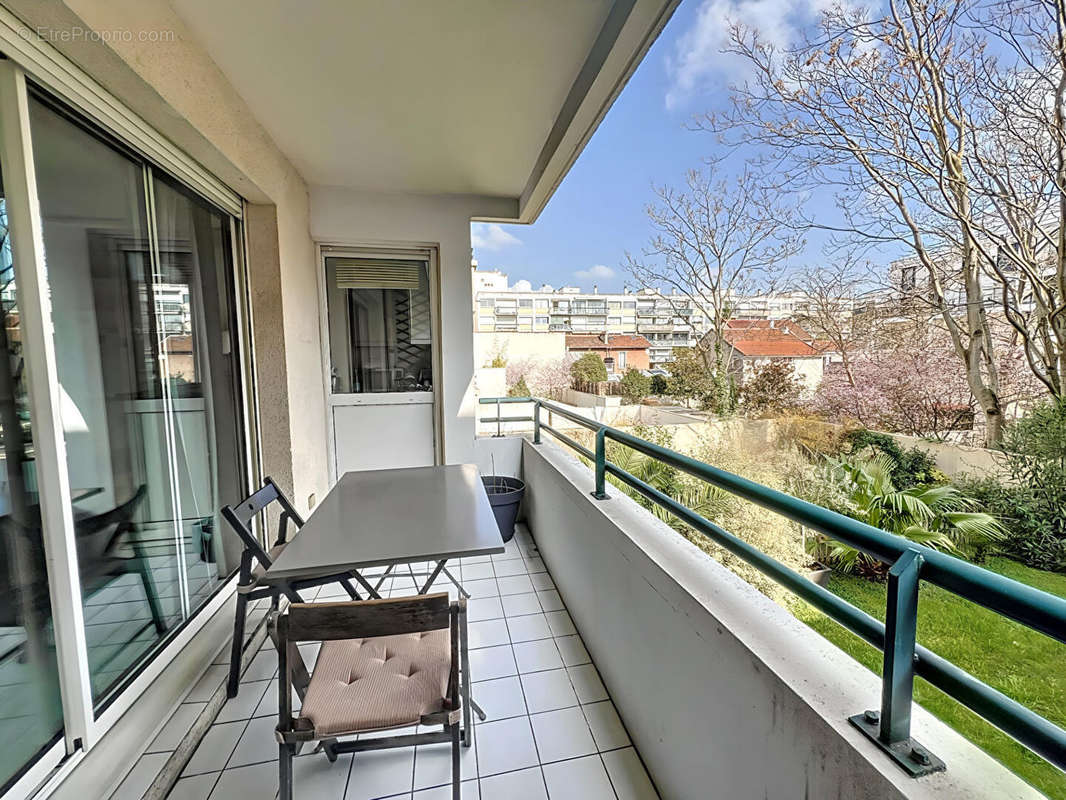 Appartement à SURESNES