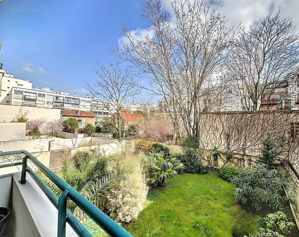 Appartement à SURESNES