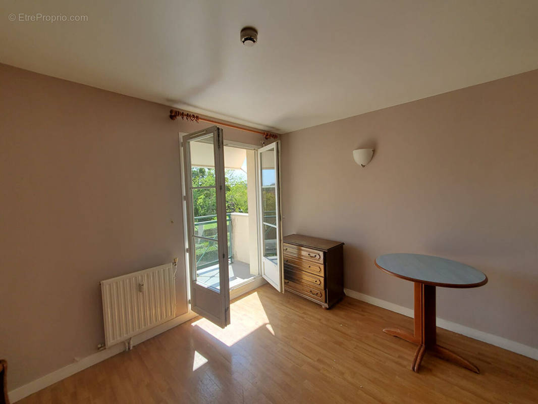 Appartement à VERRIERES-LE-BUISSON