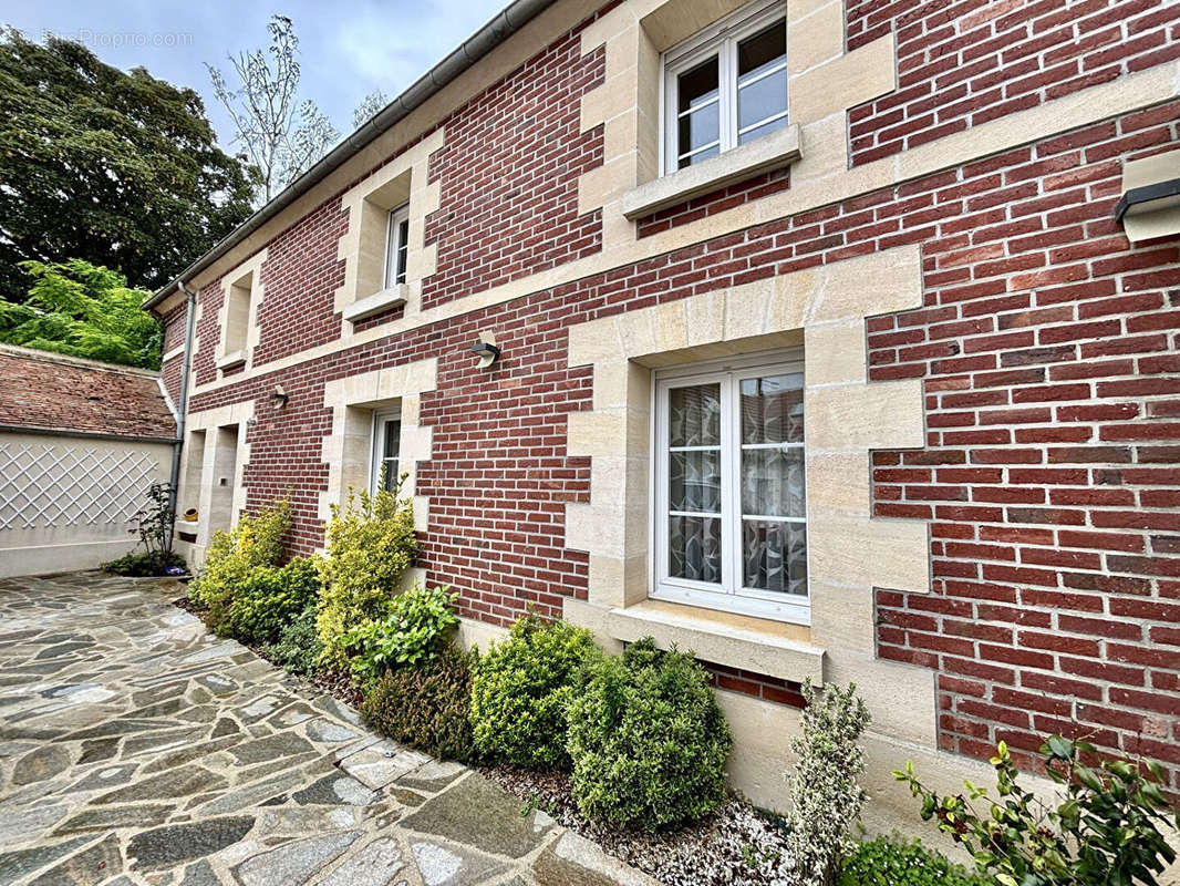 Maison à COMPIEGNE