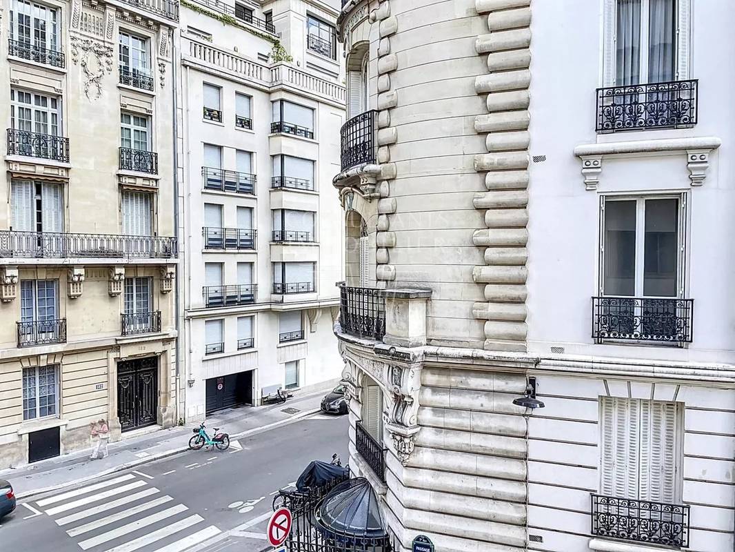 Appartement à PARIS-7E