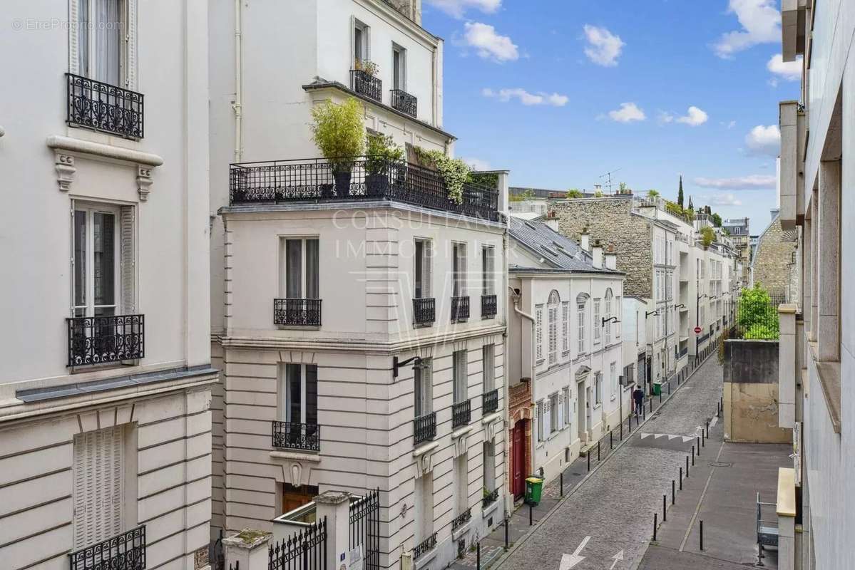 Appartement à PARIS-7E