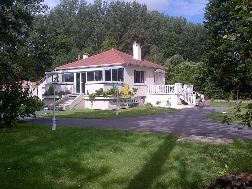 Maison à LAMORLAYE