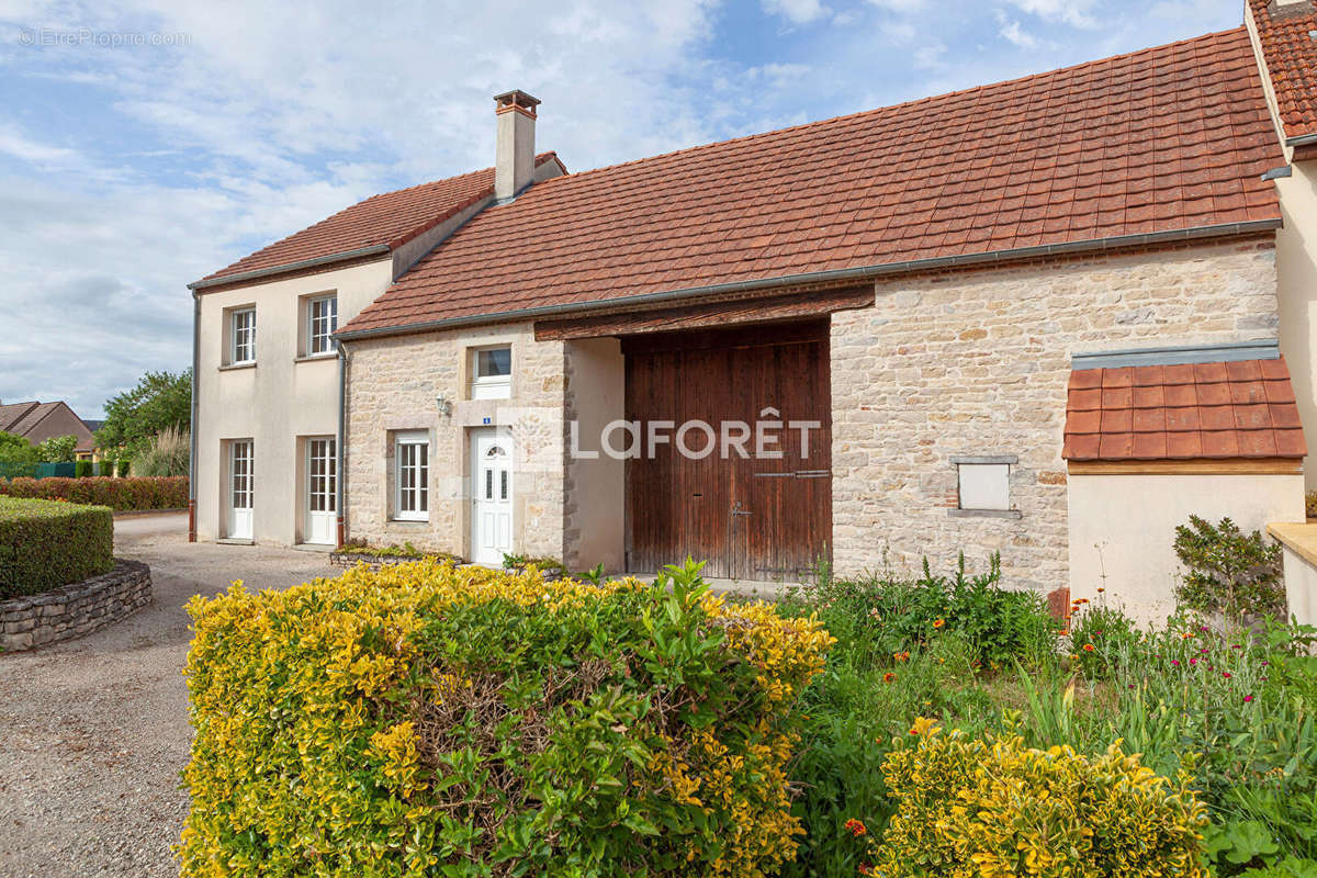 Maison à LOSNE