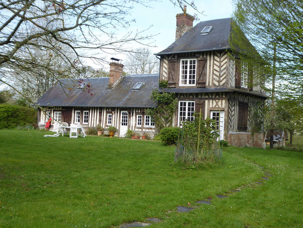 Maison à PONT-L&#039;EVEQUE