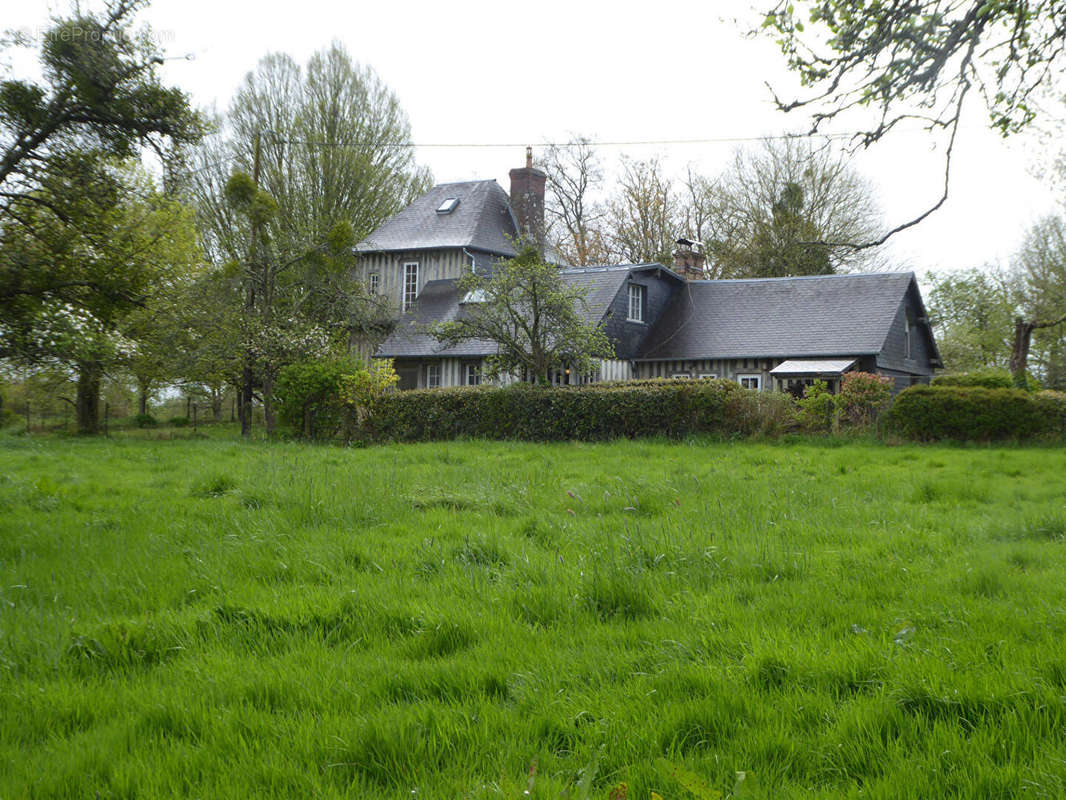 Maison à PONT-L&#039;EVEQUE