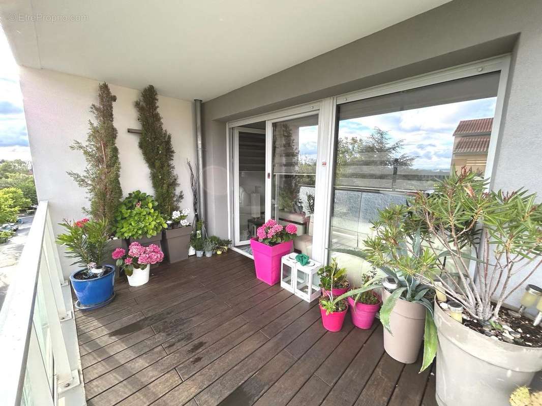 Balcon - Appartement à BRON