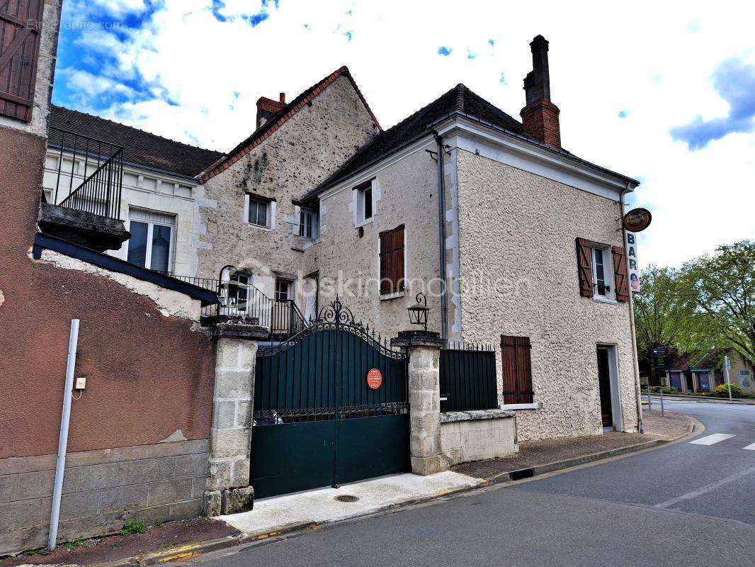 Commerce à CHATILLON-SUR-INDRE