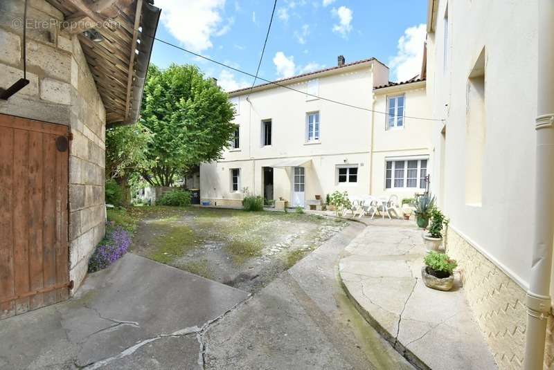 Maison à ANGOULEME