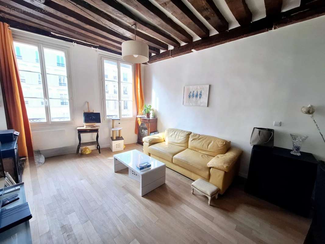 Appartement à PARIS-4E