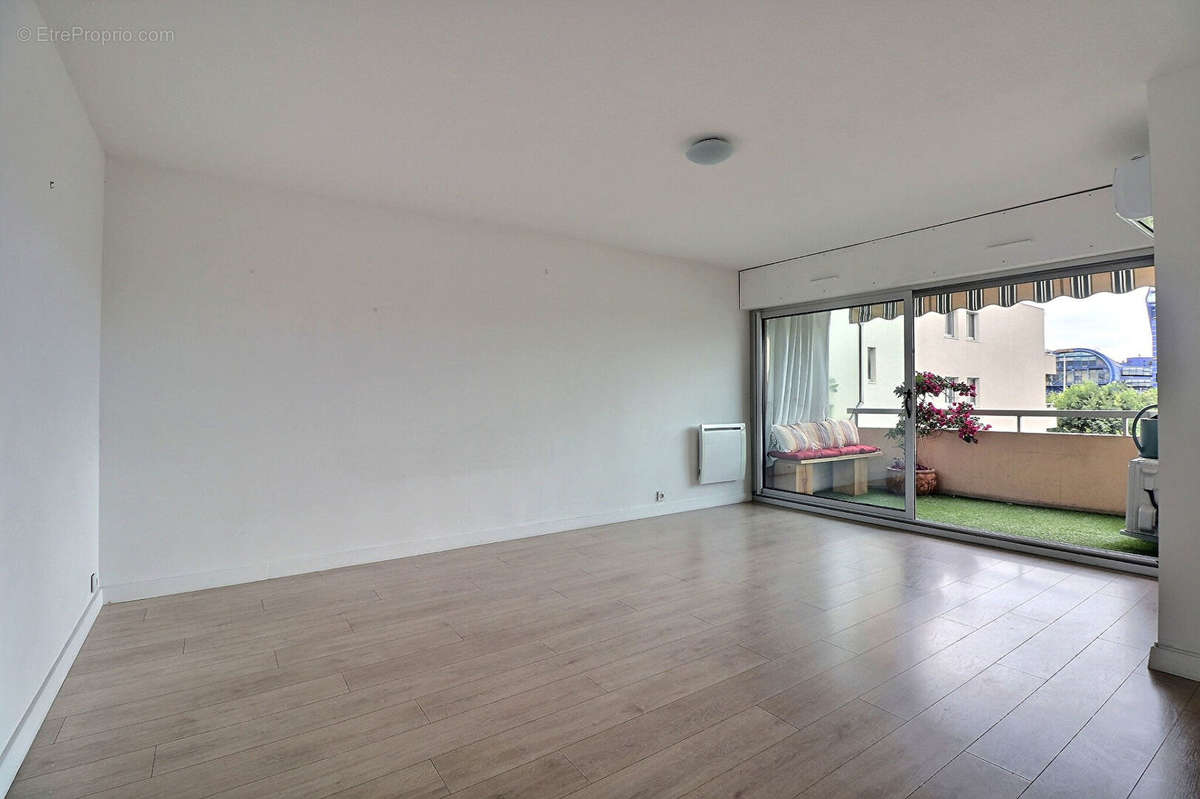 Appartement à MARSEILLE-13E