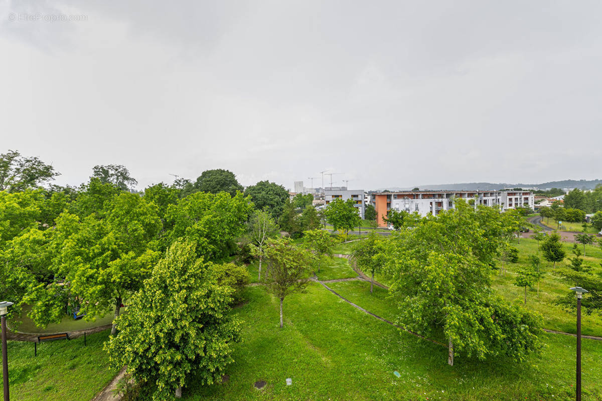 Appartement à BEGLES