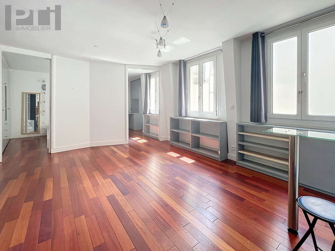 Appartement a louer paris-1er-arrondissement - 2 pièce(s) - 40 m2 - Surfyn
