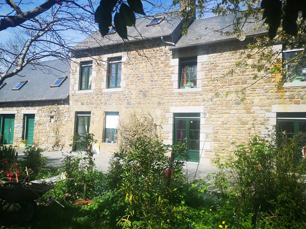 Maison à MARCEY-LES-GREVES