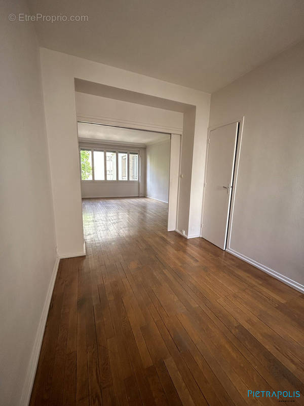 Appartement à LYON-6E