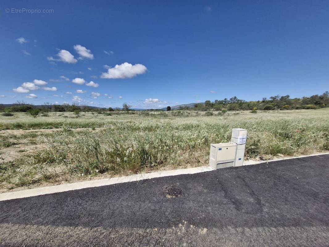 Terrain à FERRALS-LES-CORBIERES