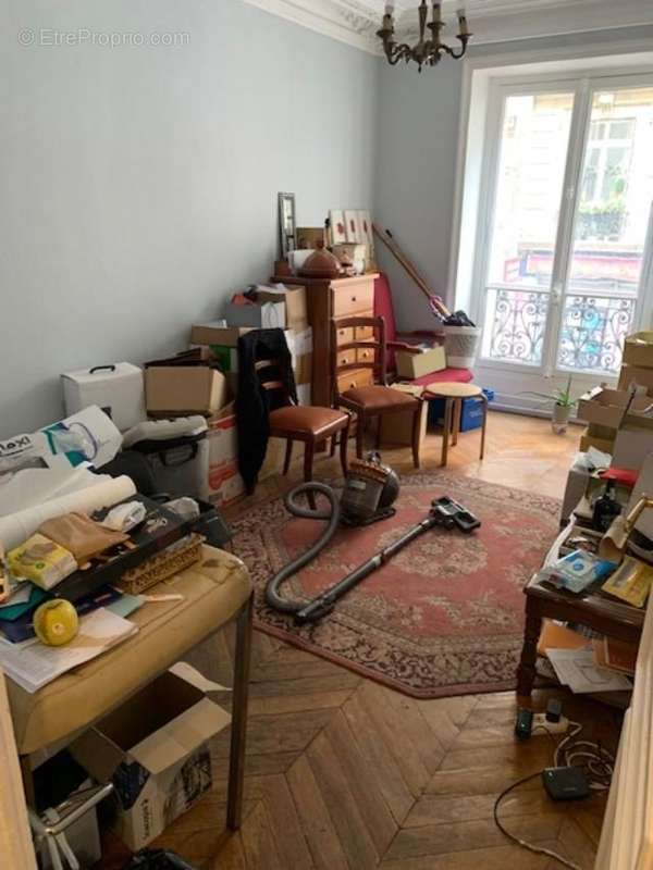 Appartement à PARIS-10E