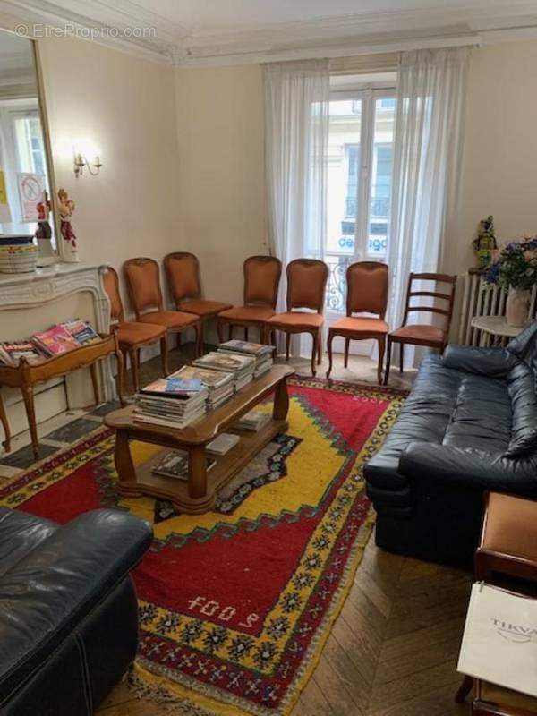 Appartement à PARIS-10E