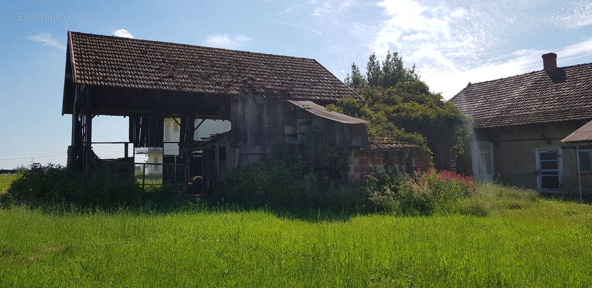 Maison à VERDUN-SUR-LE-DOUBS