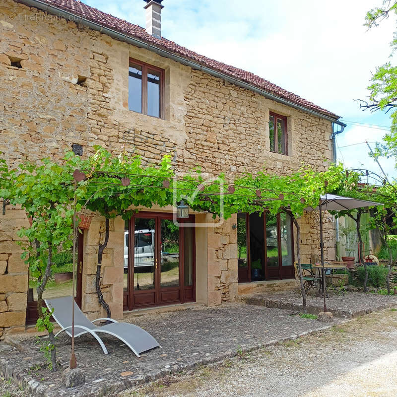 Maison à MONTIGNAC