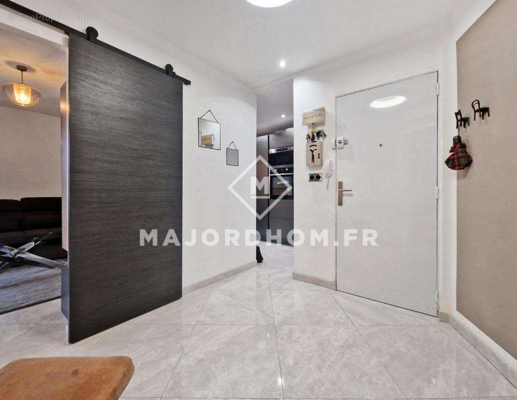 Appartement à MARSEILLE-5E