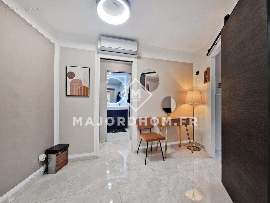 Appartement à MARSEILLE-5E