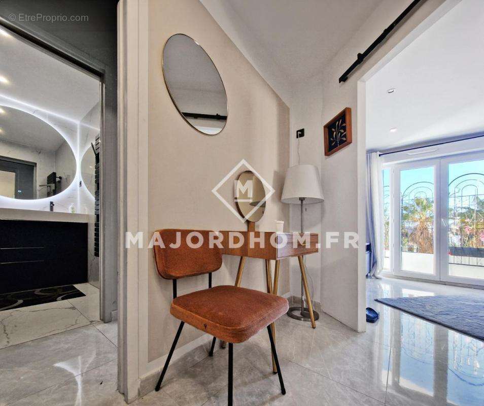 Appartement à MARSEILLE-5E