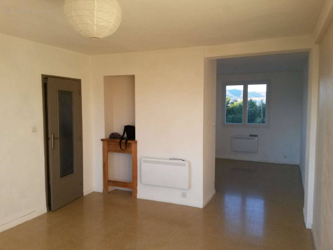 Appartement à MARSEILLE-12E