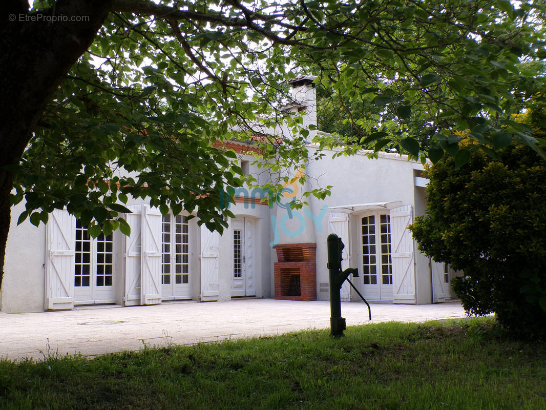 Maison à LABARTHE-SUR-LEZE