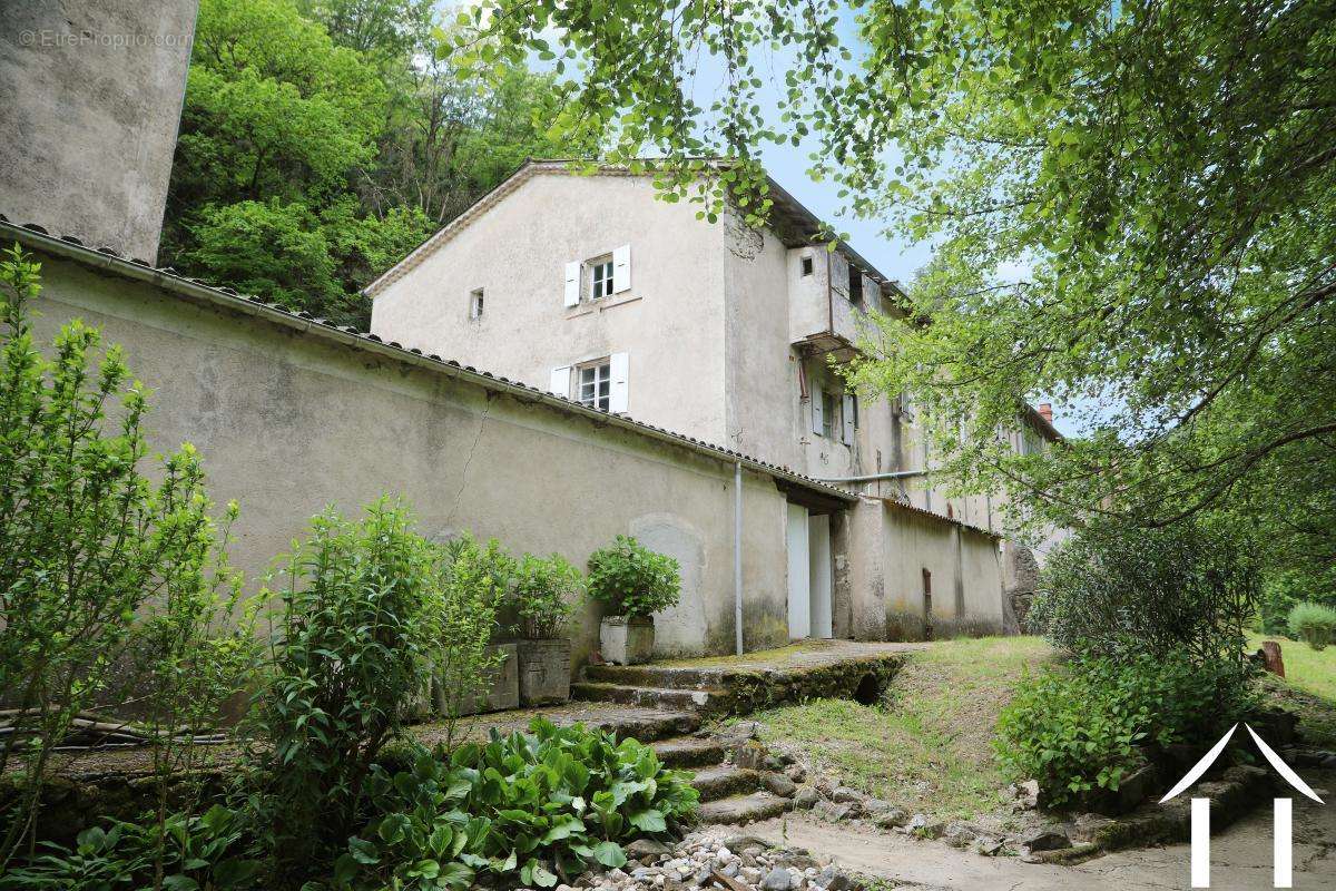 Maison à PRIVAS