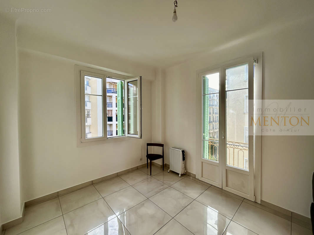 Appartement à MENTON