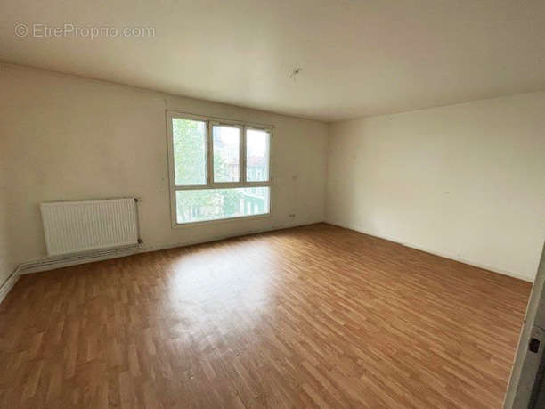 Appartement à MONTROUGE