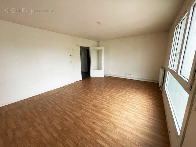 Appartement à MONTROUGE