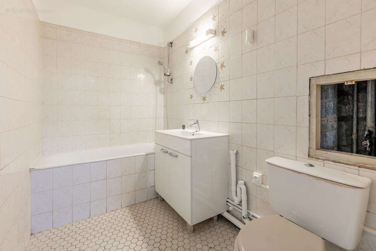 Appartement à PARIS-19E