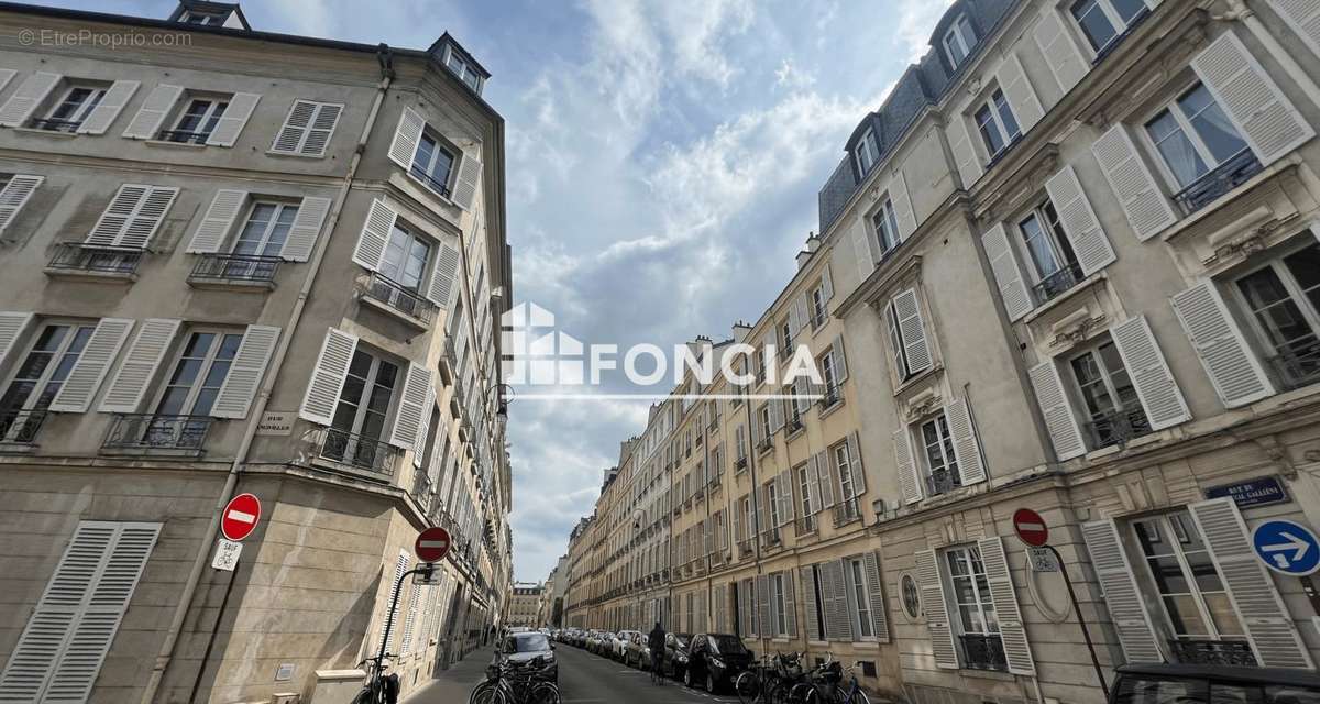 Appartement à VERSAILLES