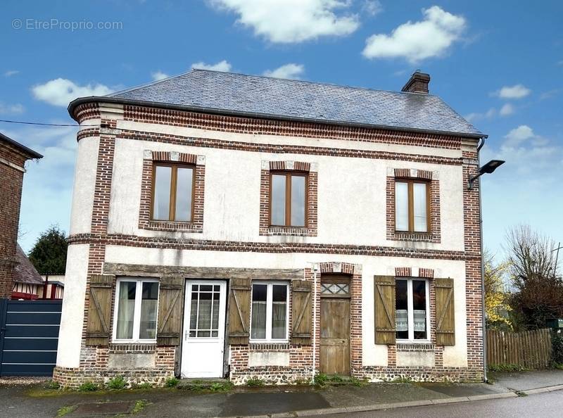 Maison à BERNAY