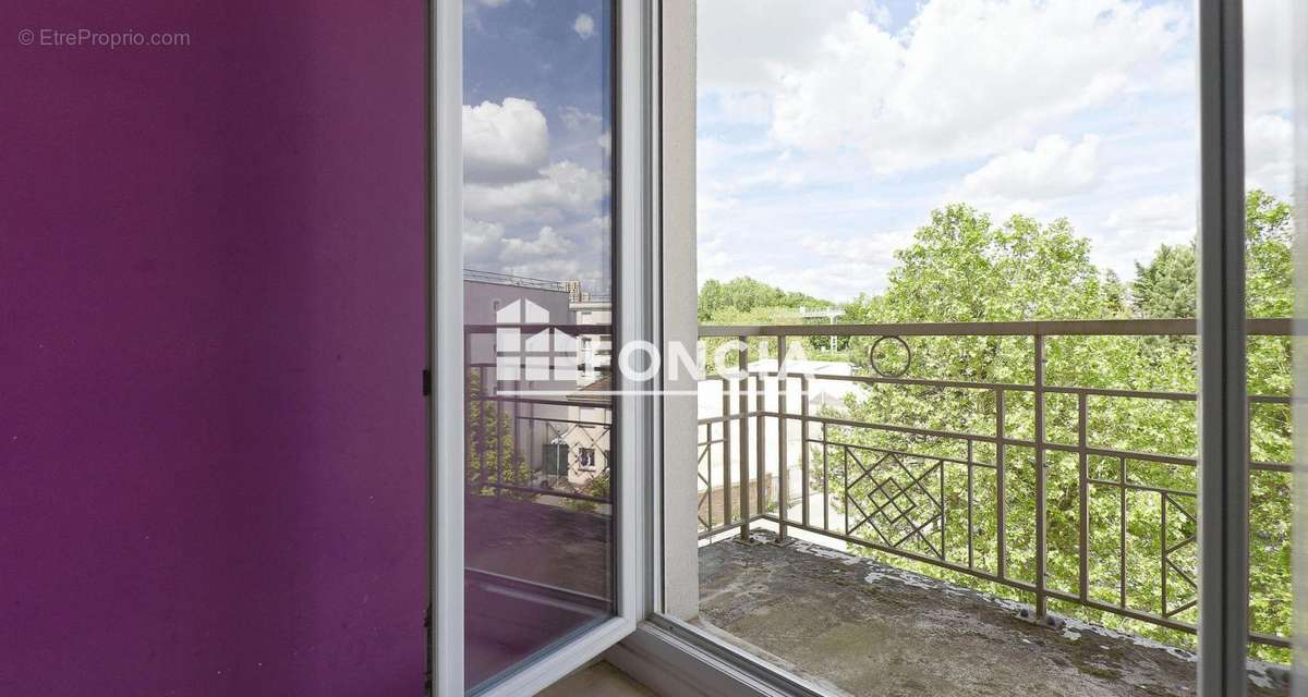 Appartement à VIGNEUX-SUR-SEINE