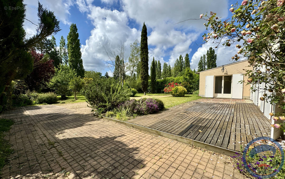 Maison à BAZOUGES-SUR-LE-LOIR