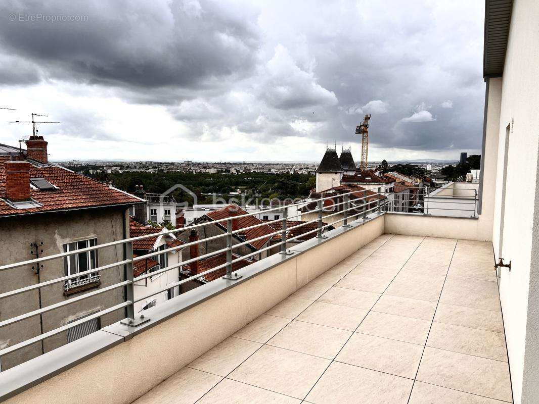 Appartement à CALUIRE-ET-CUIRE