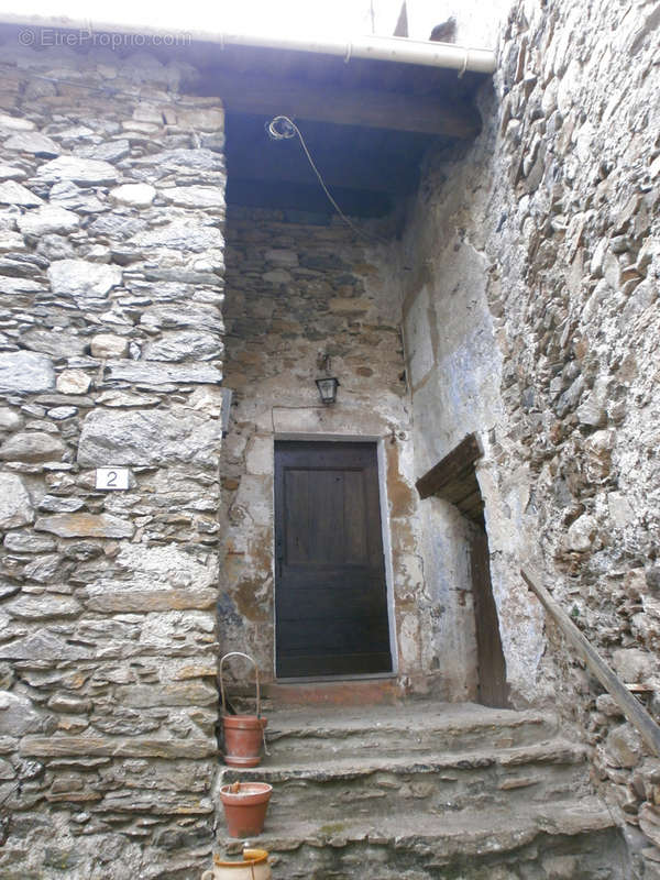 Maison à CASTANET-LE-HAUT