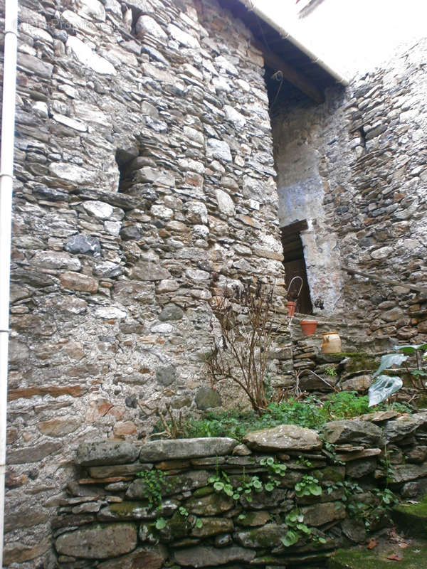 Maison à CASTANET-LE-HAUT