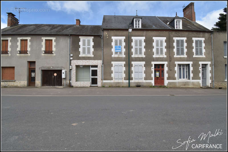 Maison à BOUSSAC