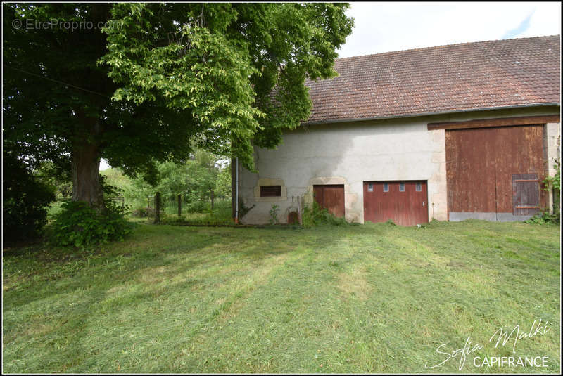 Maison à BOUSSAC