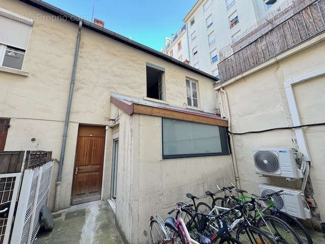 Appartement à LYON-6E