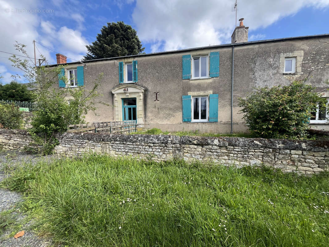 Maison à BRION-PRES-THOUET