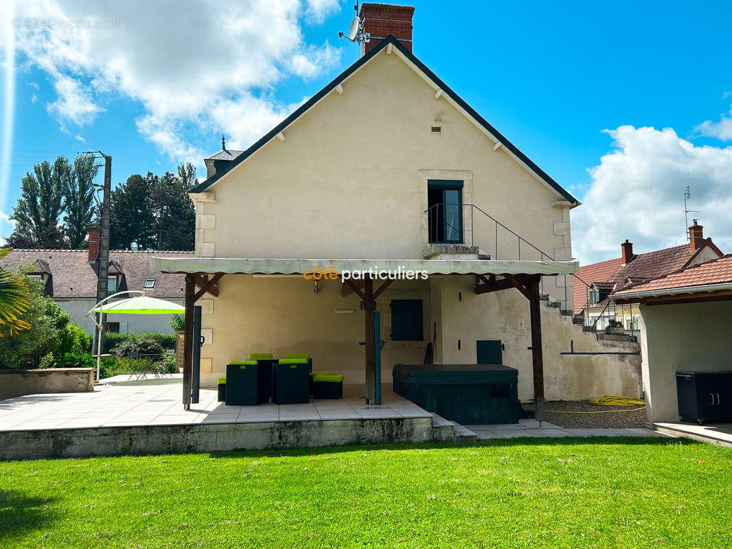 Maison à SAINT-PIERRE-LES-ETIEUX