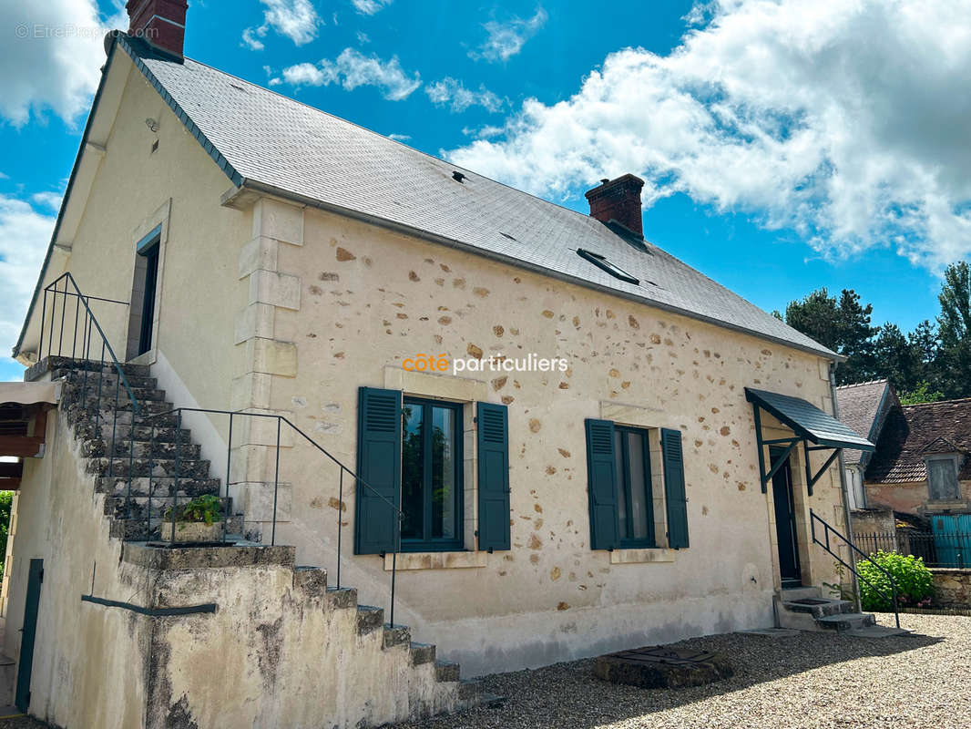 Maison à SAINT-PIERRE-LES-ETIEUX