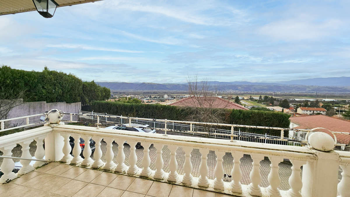 Maison à ROUSSILLON