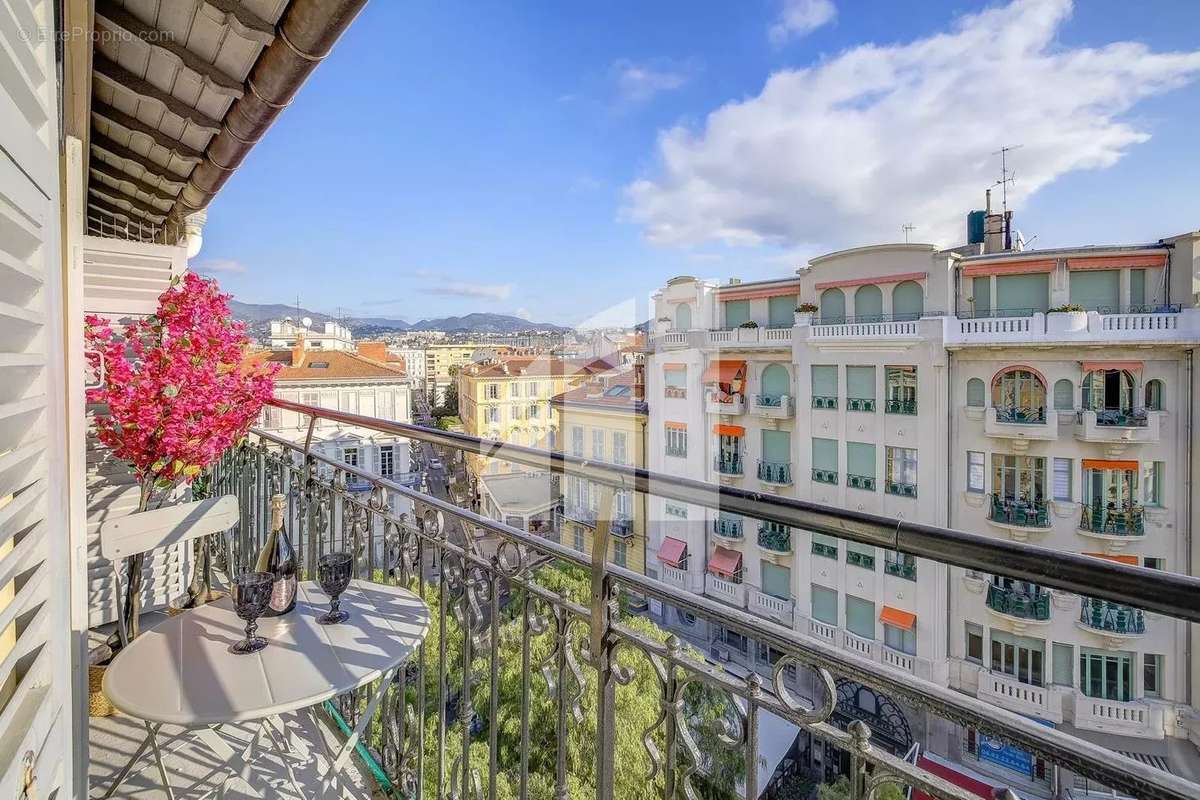 Appartement à NICE