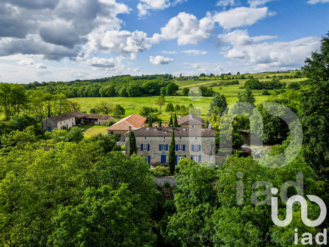 Photo 1 - Maison à VOUTHON